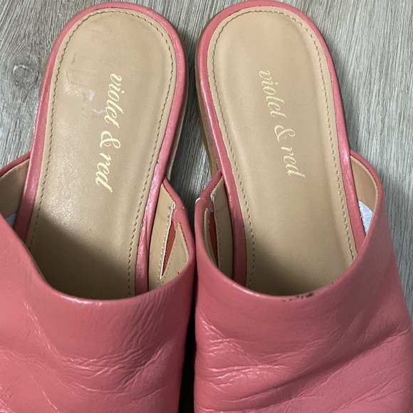 Violet & Red Noella Slides - Picture 3 of 12
